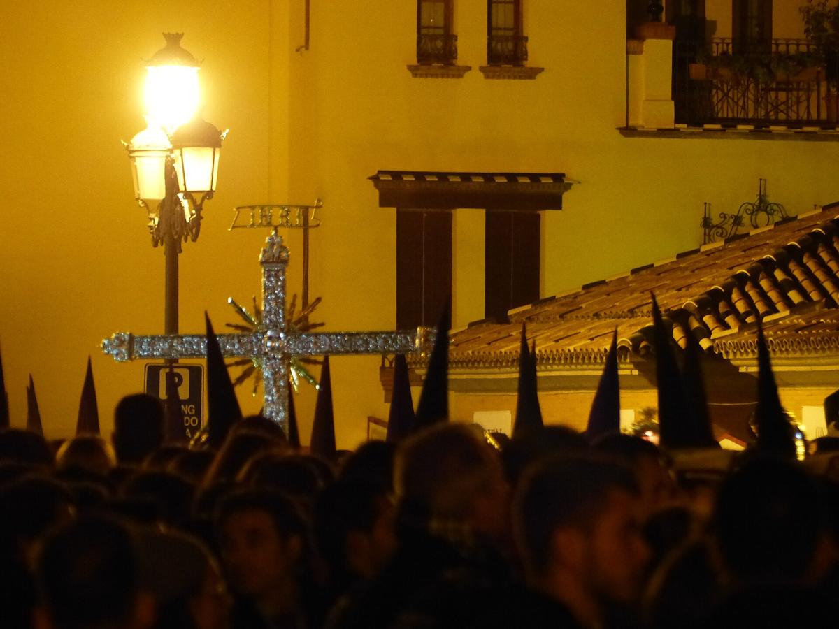 nazarenos Semana Santa Sevilla