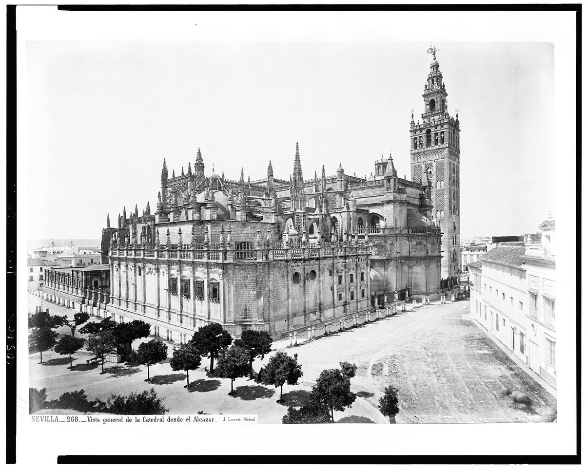 Sevilla Giralda catedral vista